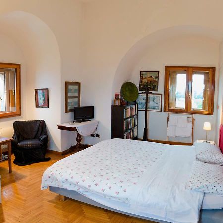 La Torre Di Ro Bed and Breakfast Napels Buitenkant foto