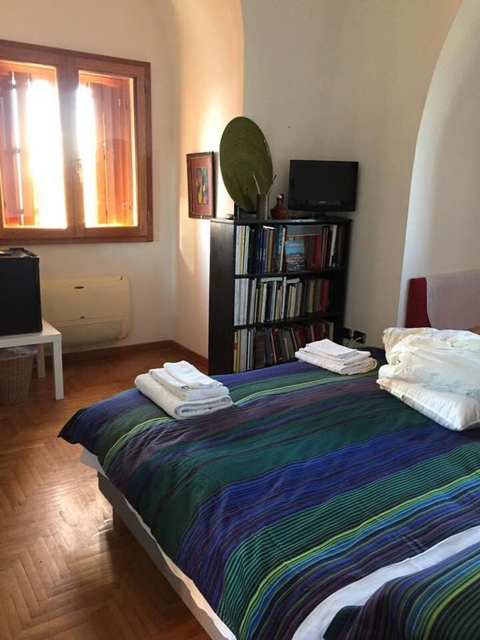 La Torre Di Ro Bed and Breakfast Napels Buitenkant foto
